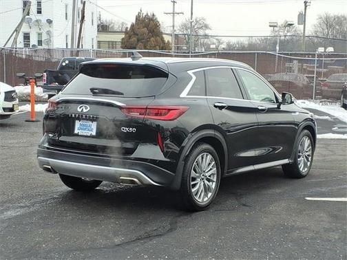 2024 INFINITI QX50 Luxe