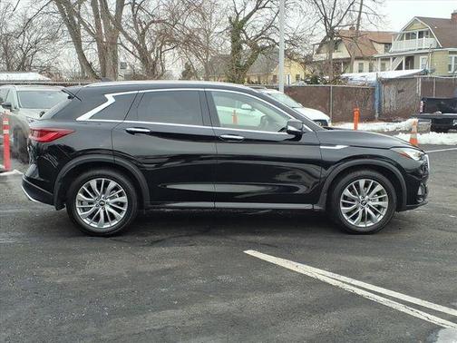 2024 INFINITI QX50 Luxe