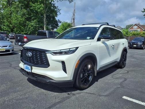 2025 INFINITI QX60 Luxe