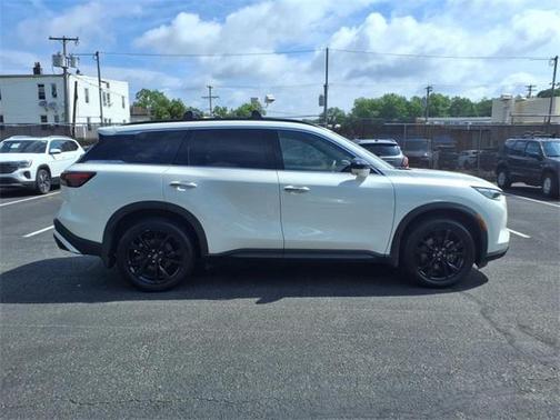 2025 INFINITI QX60 Luxe