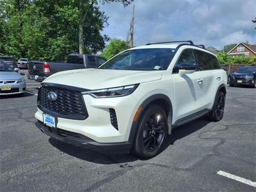 2025 INFINITI QX60 Luxe