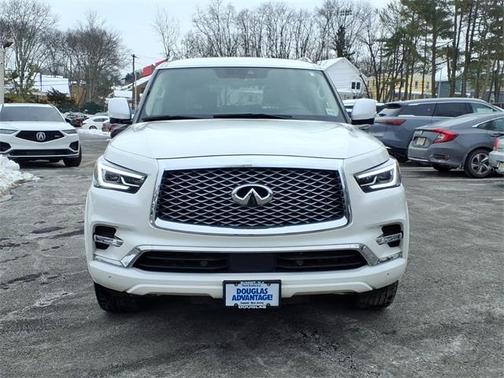 2023 INFINITI QX80 Luxe