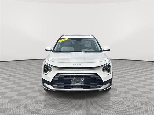 2023 Kia Niro EX Touring
