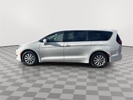 2019 Chrysler Pacifica Touring Plus