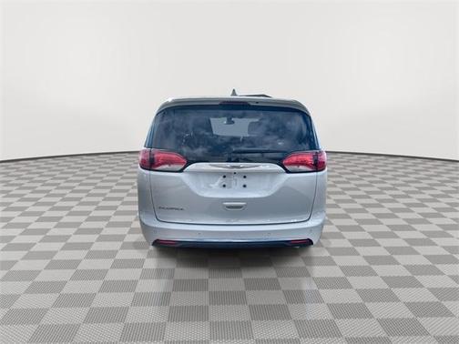 2019 Chrysler Pacifica Touring Plus
