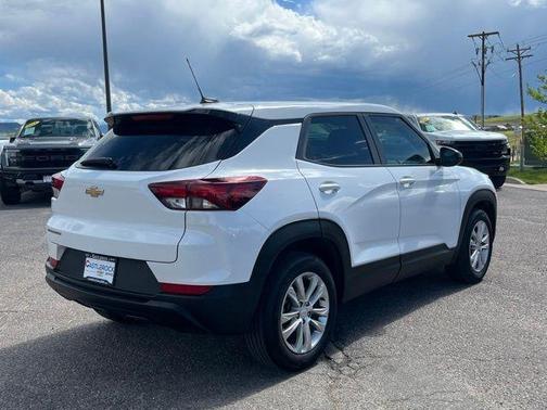 Summit White 2023 Chevrolet Trailblazer LS