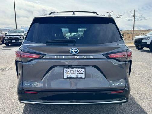 2025 Toyota Sienna Platinum 7 Passenger