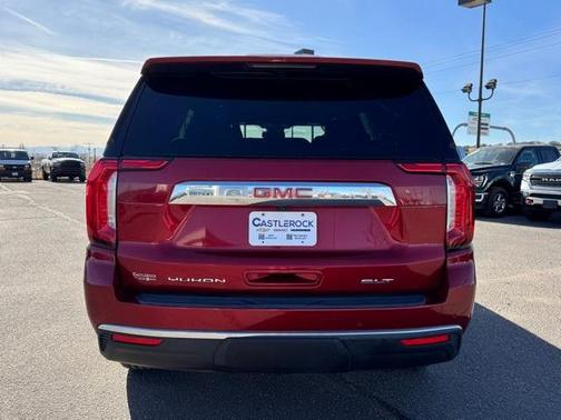 2023 GMC Yukon SLT