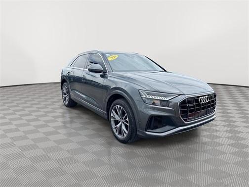 2021 Audi Q8 55 Premium Plus
