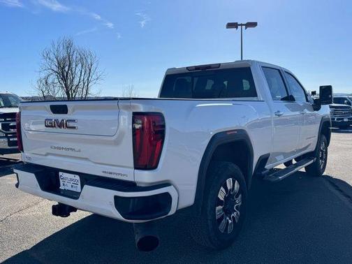 2024 GMC Sierra 2500 Denali