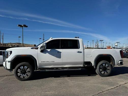 2024 GMC Sierra 2500 Denali