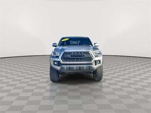 2016 Toyota Tacoma SR