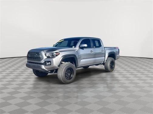 2016 Toyota Tacoma SR