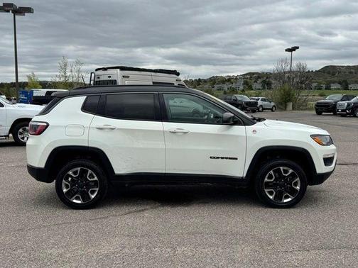 White Clearcoat 2018 Jeep Compass Trailhawk
