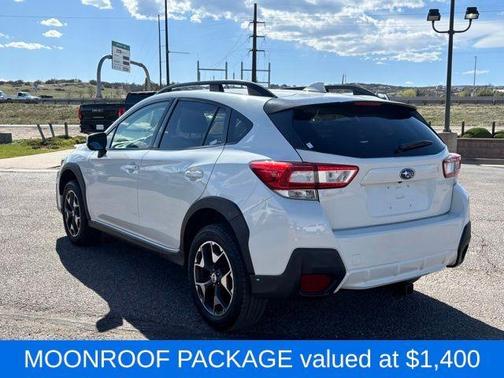 Crystal White Pearl 2018 Subaru Crosstrek 2.0i Premium