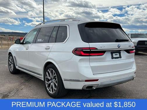 2025 BMW X7 xDrive40i