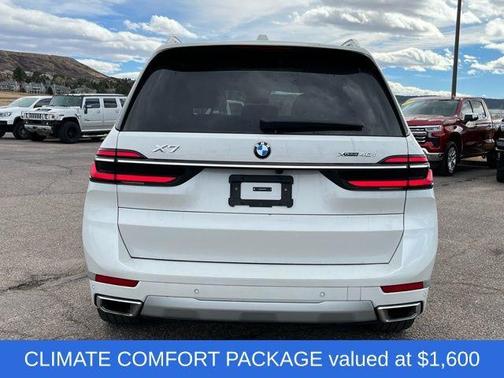 2025 BMW X7 xDrive40i