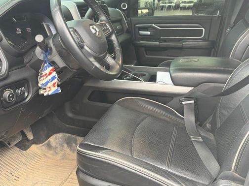Bright White Clearcoat 2024 RAM 2500 Laramie