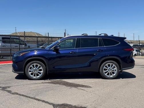 2022 Toyota Highlander Limited