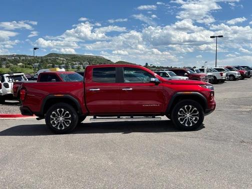 2025 GMC Canyon Denali
