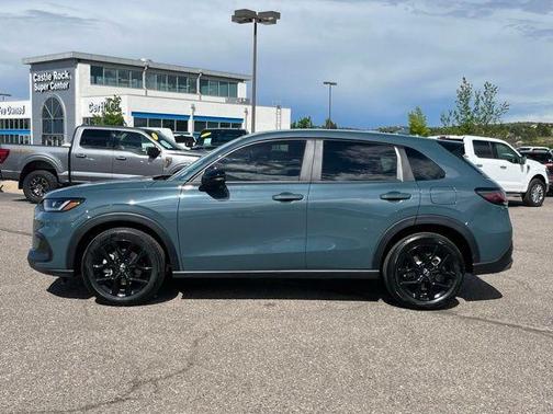 Pearl 2025 Honda HR-V Sport