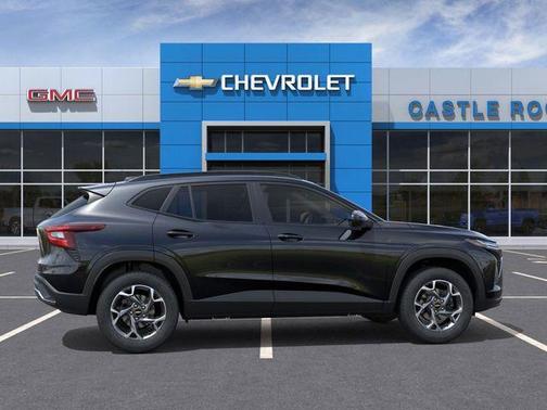 Mosaic Black Metallic 2026 Chevrolet Trax LT