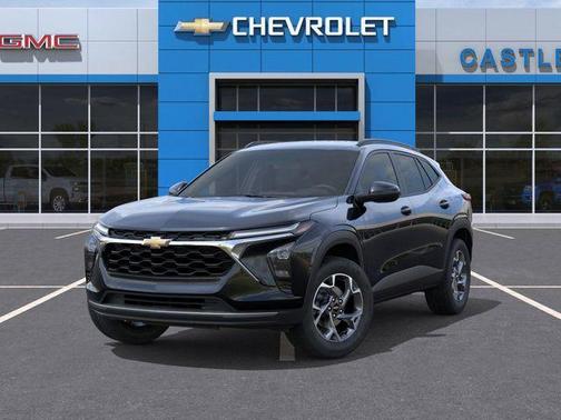 Mosaic Black Metallic 2026 Chevrolet Trax LT