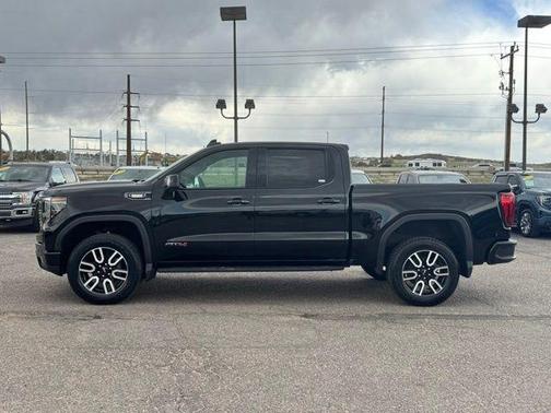 Onyx Black 2024 GMC Sierra 1500 AT4