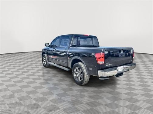 2015 Nissan Titan SV