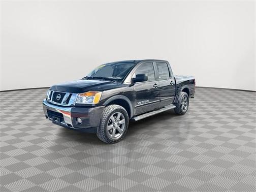 2015 Nissan Titan SV