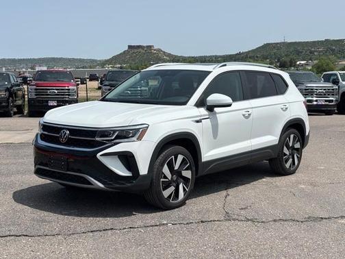 2024 Volkswagen Taos 1.5T SEL