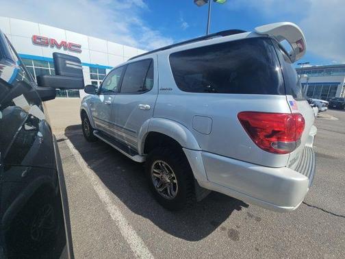 White 2005 Toyota Sequoia Limited