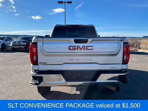2022 GMC Sierra 2500 SLT