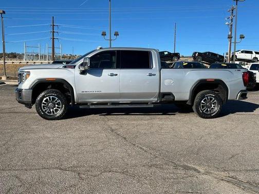 2022 GMC Sierra 2500 SLT