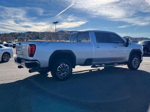 2022 GMC Sierra 2500 SLT