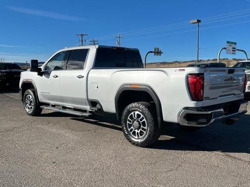 2022 GMC Sierra 2500 SLT