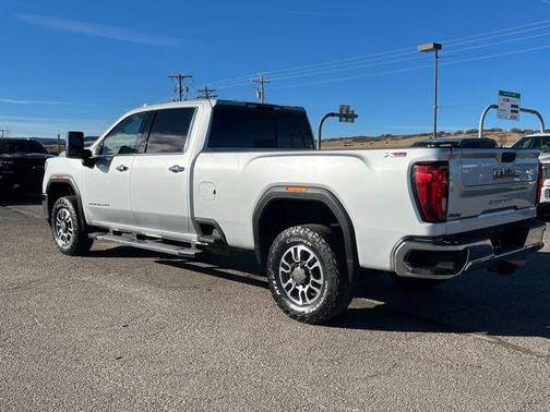 2022 GMC Sierra 2500 SLT