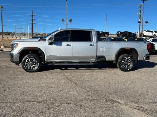 2022 GMC Sierra 2500 SLT