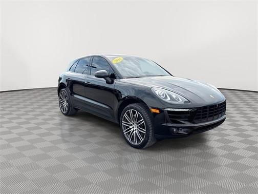2016 Porsche Macan S