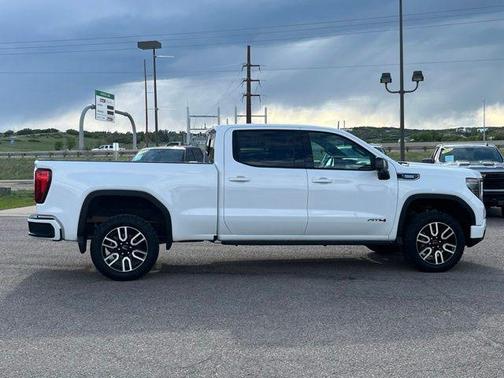 Summit White 2025 GMC Sierra 1500 AT4