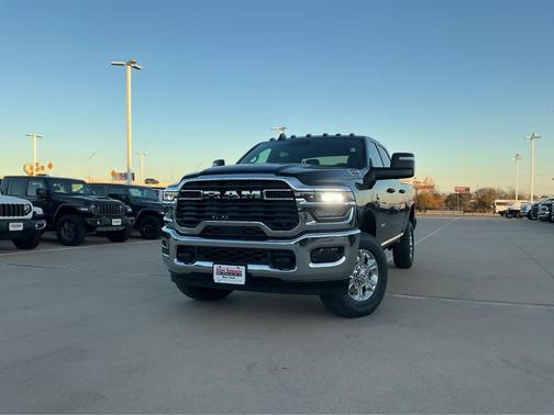 2026 RAM 2500 Lone Star Crew Cab 4x4 6'4' Box