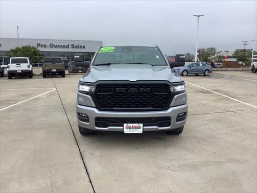 2025 RAM 1500 Lone Star Crew Cab 4x2 57' Box