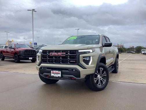 2023 GMC Canyon AT4