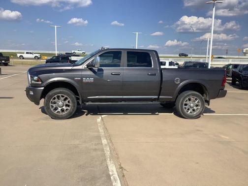 2018 RAM 2500 Limited Crew Cab 4x4 6'4' Box