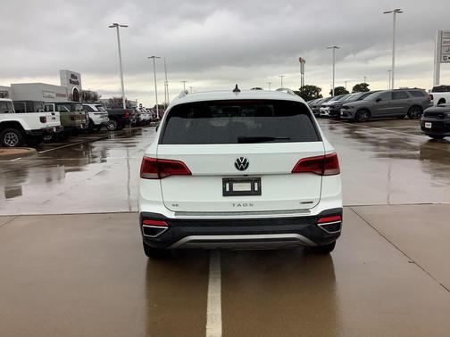 2022 Volkswagen Taos SE