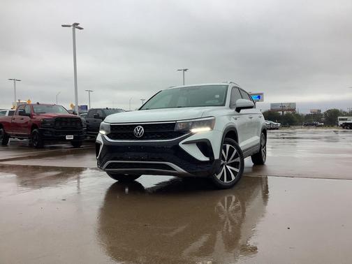 2022 Volkswagen Taos SE