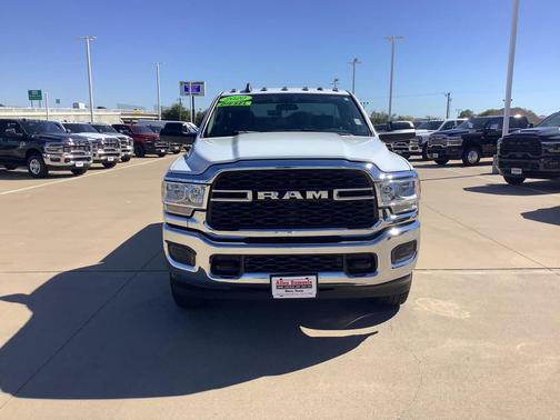 2020 RAM 2500 Tradesman Regular Cab 4X4 8' Box