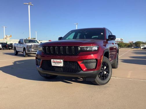 2025 Jeep Grand Cherokee Altitude
