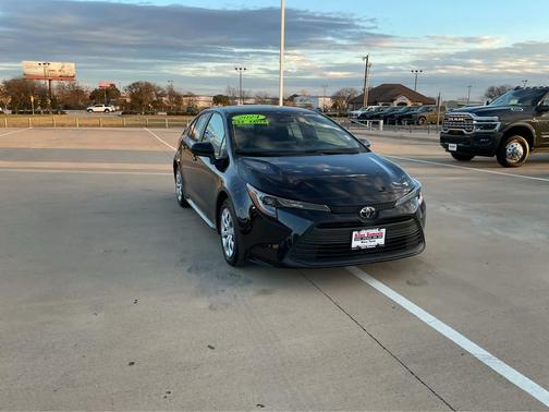 2024 Toyota Corolla LE