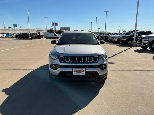 2026 Jeep Compass Latitude